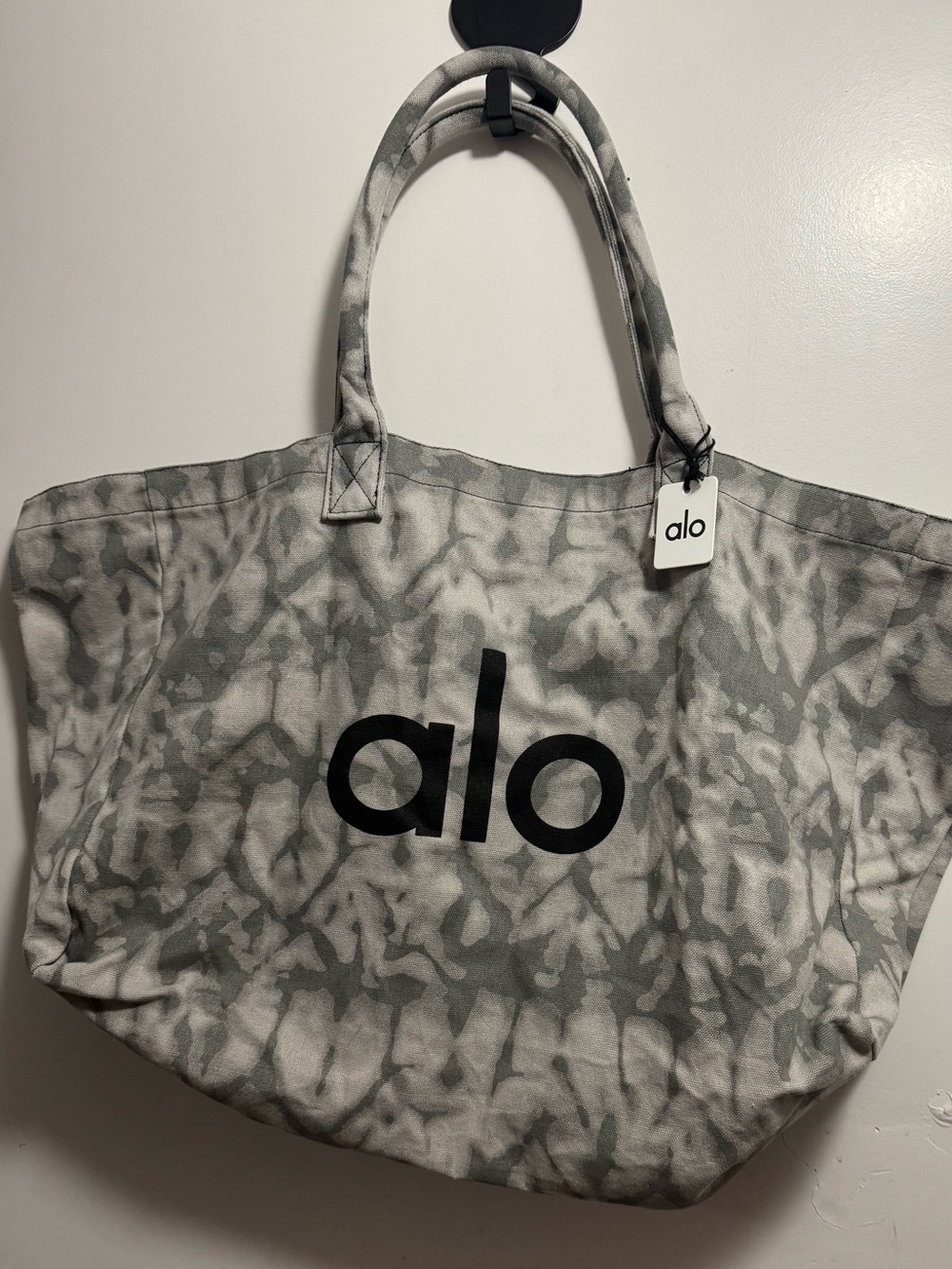 ALO Yoga Tie-dye Borsa Shopper Canvas Tote carry-all with Black Brand Logo - NWT
